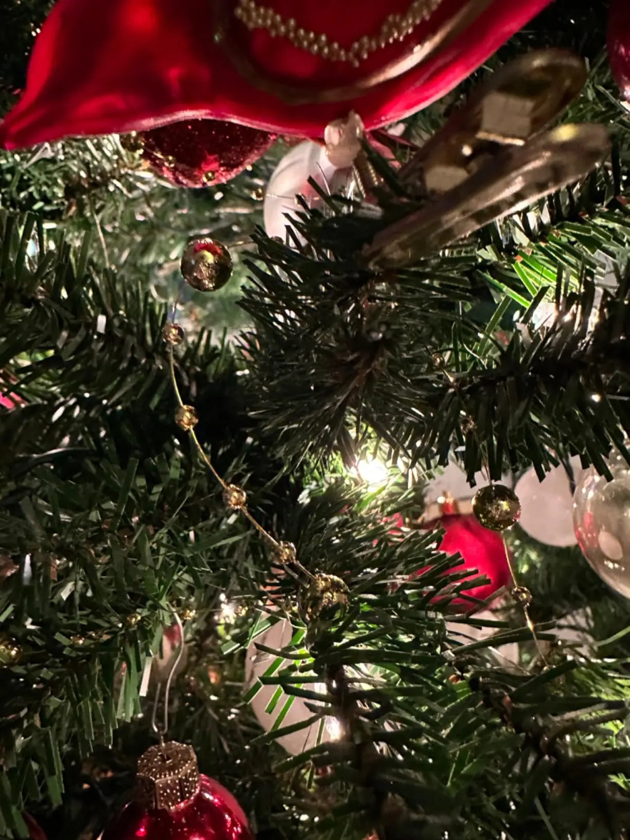 Sparkling Festive Bead Garland