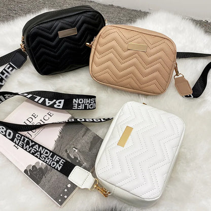 Chic Woven Shoulder Bag